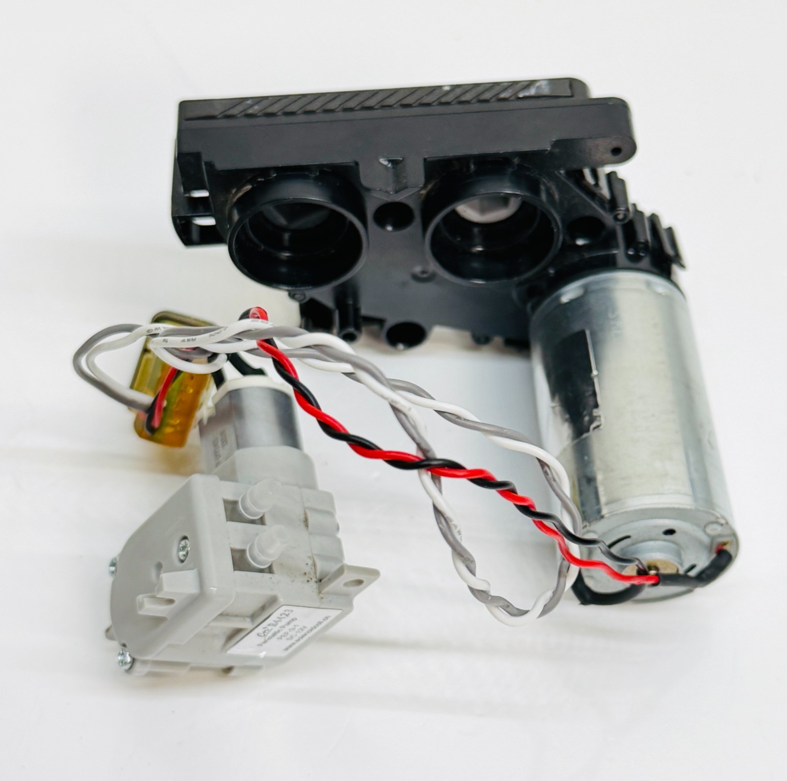 OEM Roomba Combo J7+ Cleaning Head Module Brush Motor & Water Pump W Wires gallery