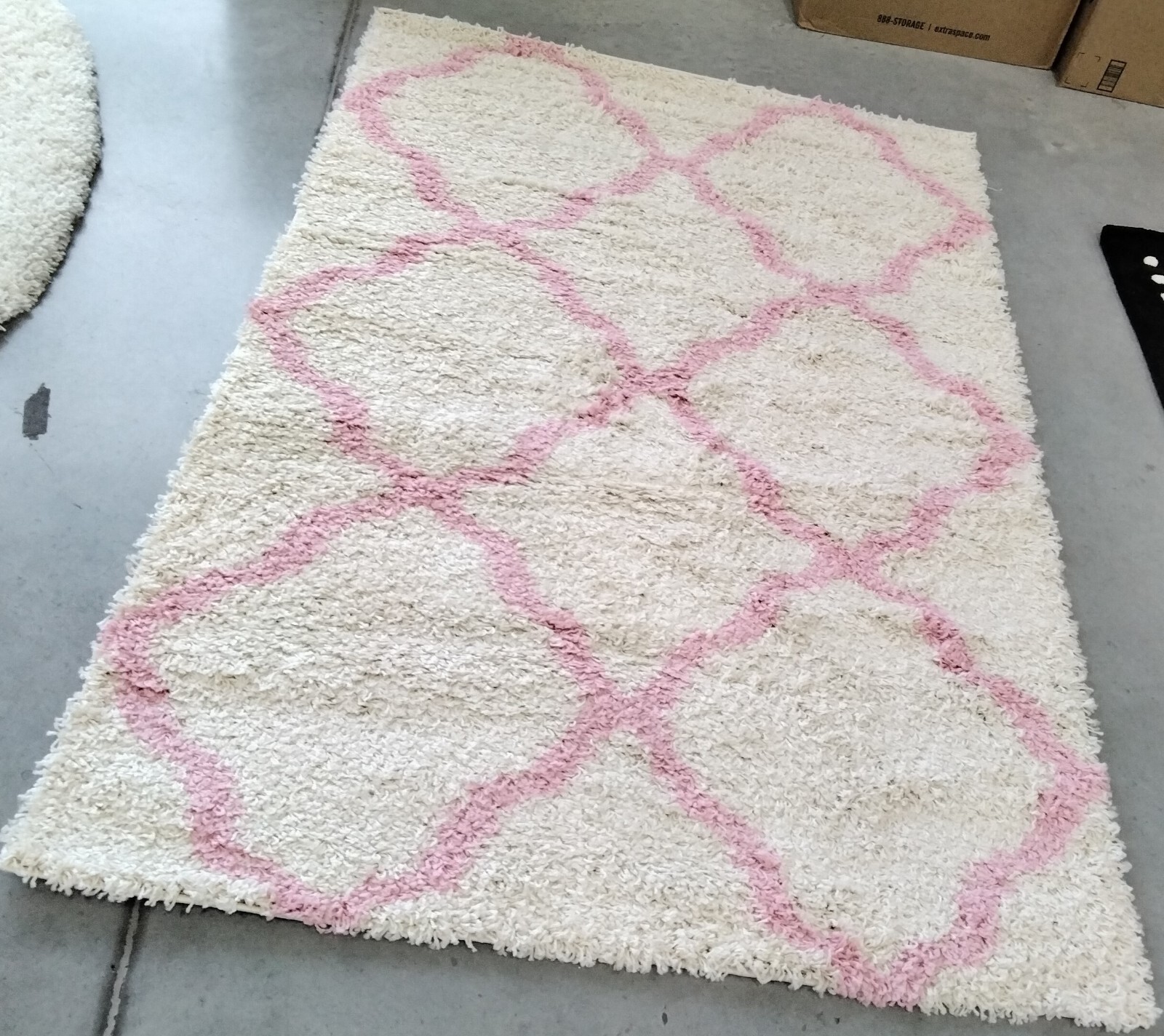 IVORY / LIGHT PINK 4' X 6' Back Stain Rug, Reduced Price 1172756736 SGD257P-4 gallery
