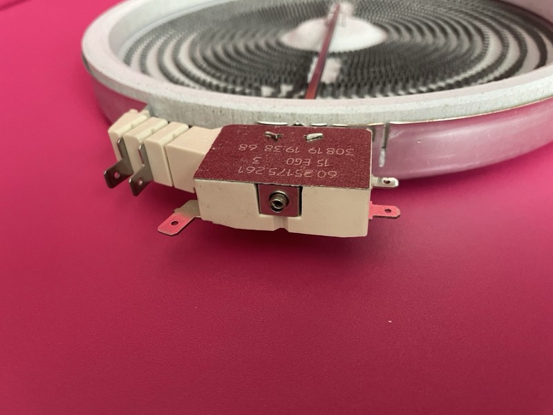 Whirlpool Range Radiant Element W10275048 gallery
