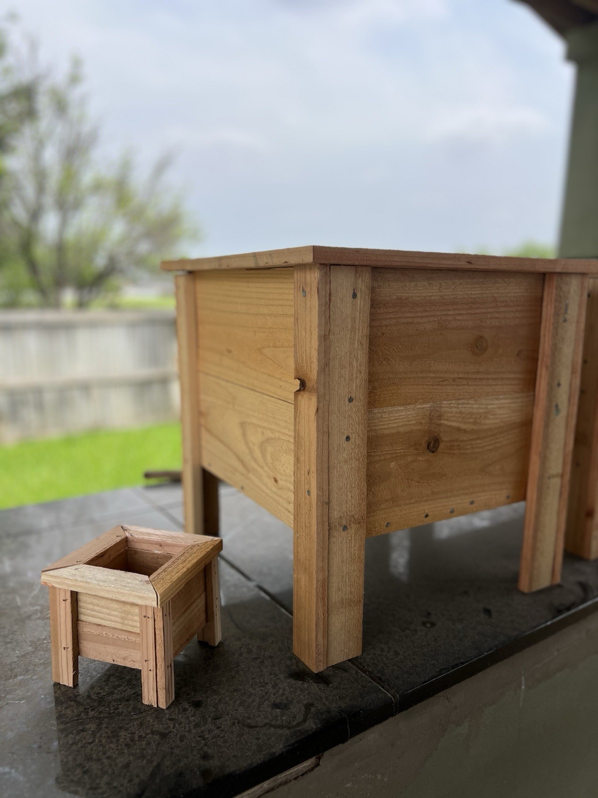 Small Square Wooden Outdoor Planter Box for Porch, Balcony, Lawn, Traditional gallery