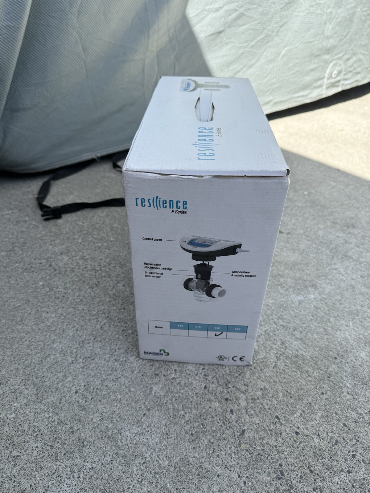 SOLAXX RESILIENCE E40 E-SERIES POOL SALT CHLORINATOR- BRAND NEW gallery