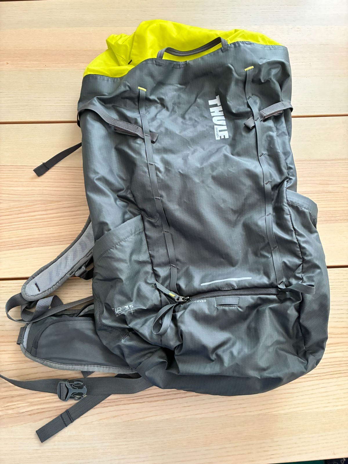 Thule 35L Stir Backpacking Pack with Rain Cover