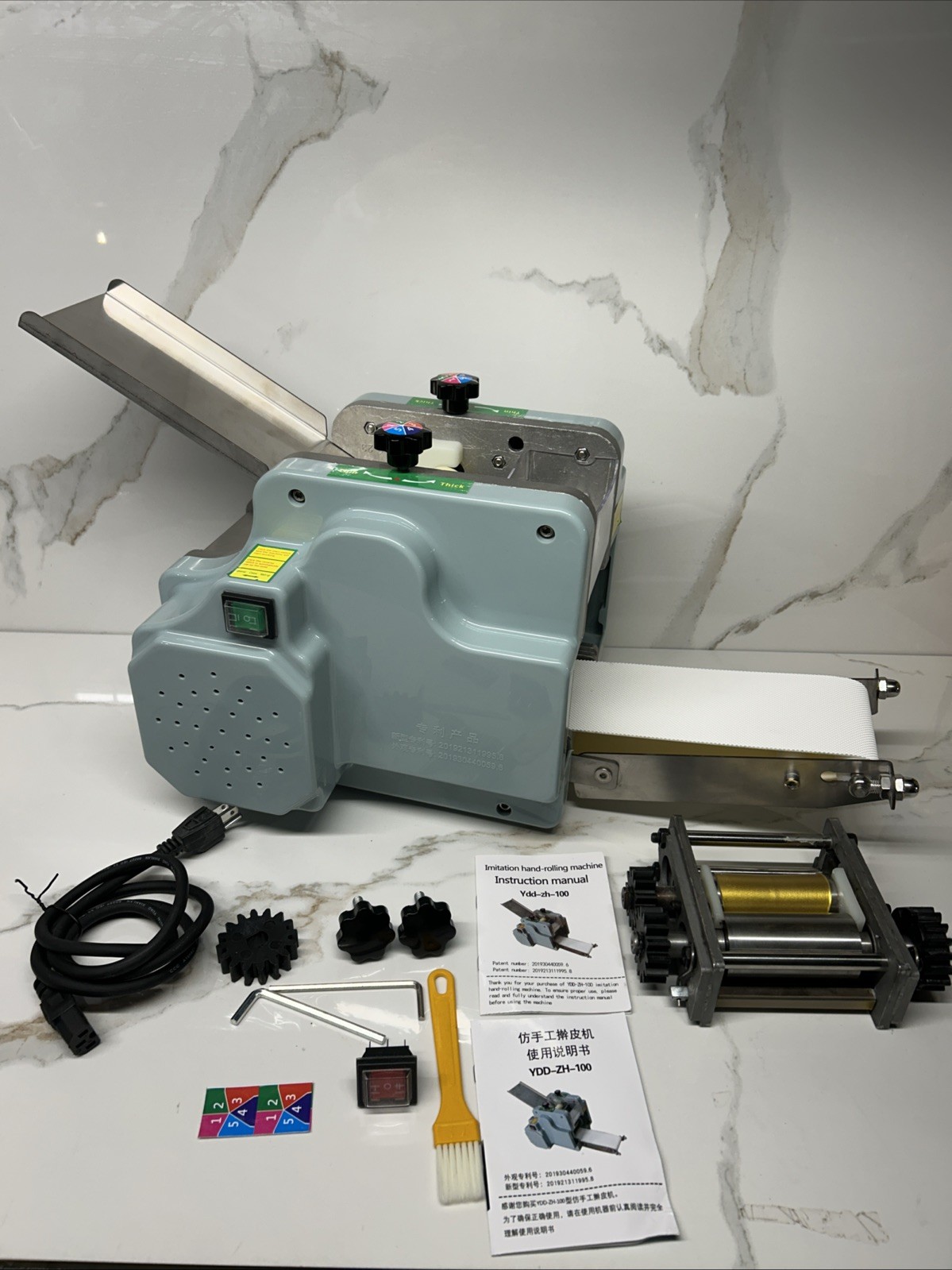 3.15 Inch Commercial Dumpling Skin Machine Wonton Dough Wrapper Maker 40Pc/Min gallery