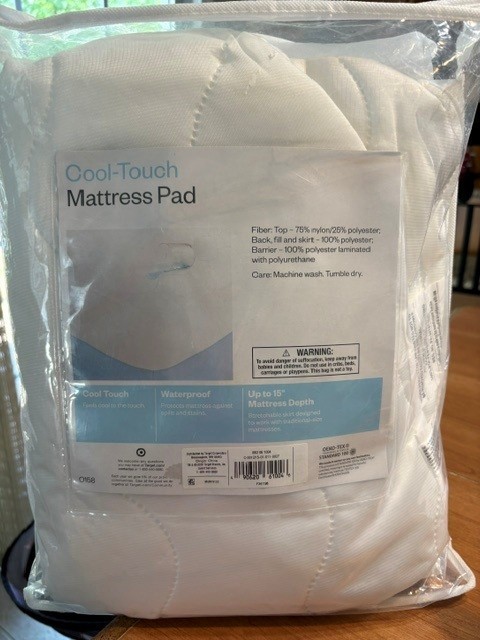 Room Essentials Cool-Touch Mattress Pad XL-Twin / New gallery