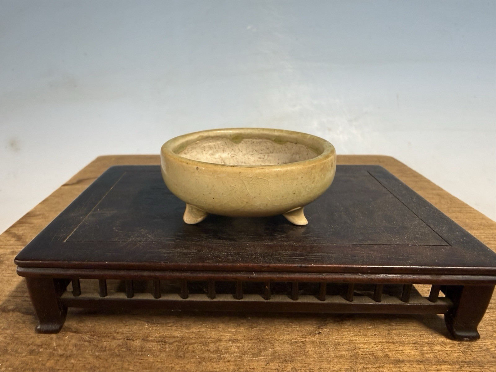 Japanese Unknown Maker Shohin Bonsai Tree Pot 2 1/2 By 1 1/8” Cream Glaze gallery