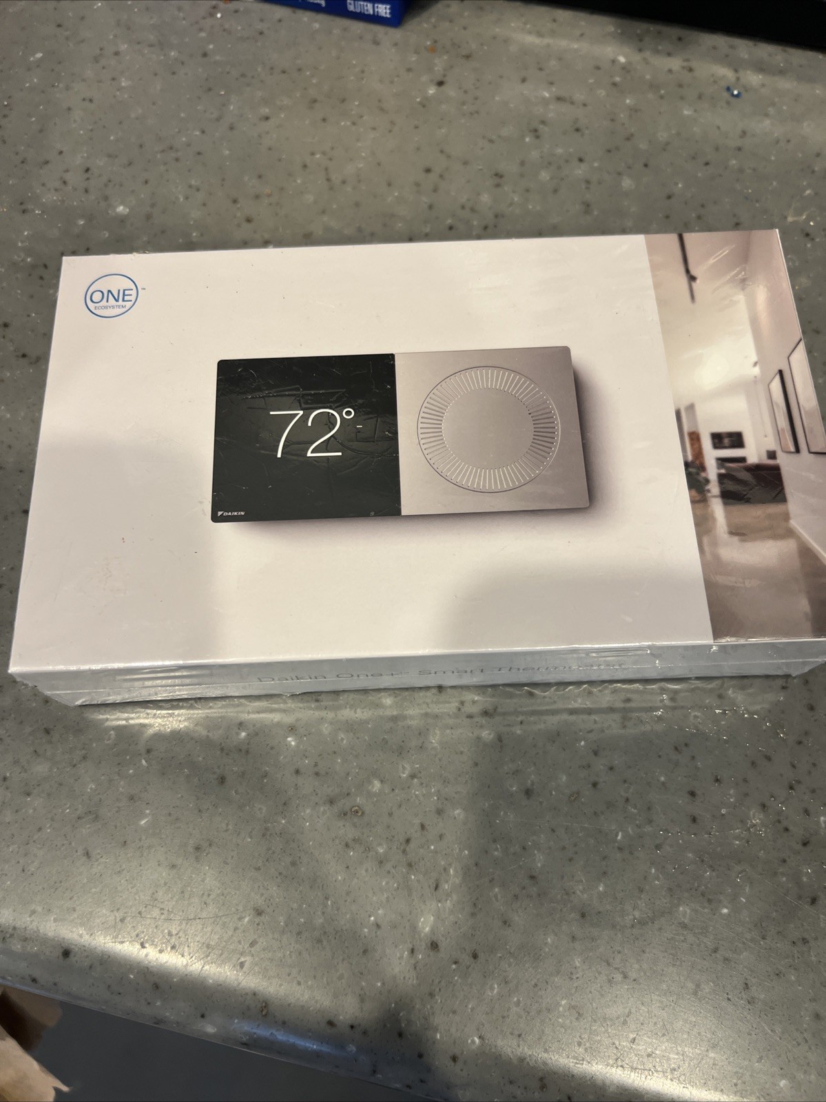 Daikin one + smart thermostat, DTST-CWBSA-NI-A, One Plus-D9000 gallery