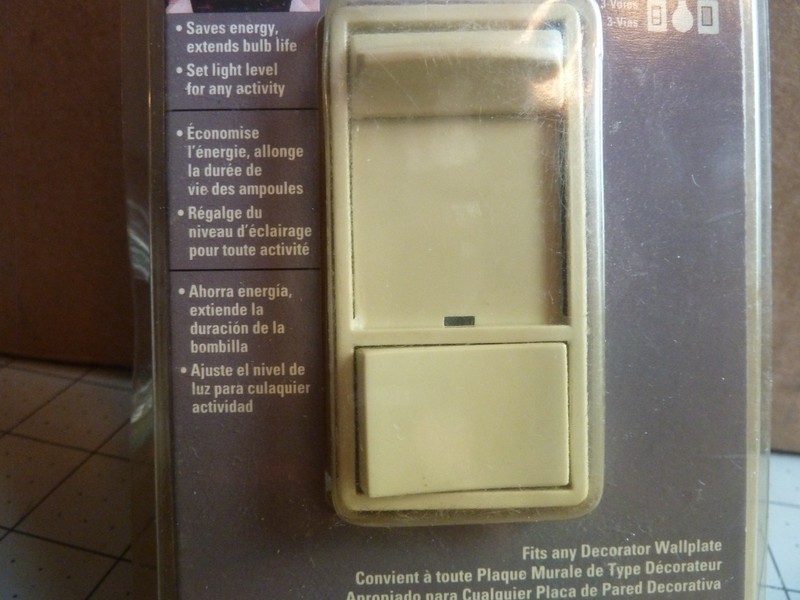 Cooper Slide Dimmer with Preset ---- SI06P-V-K ---- IVORY - 600W/VA - 120VAC gallery