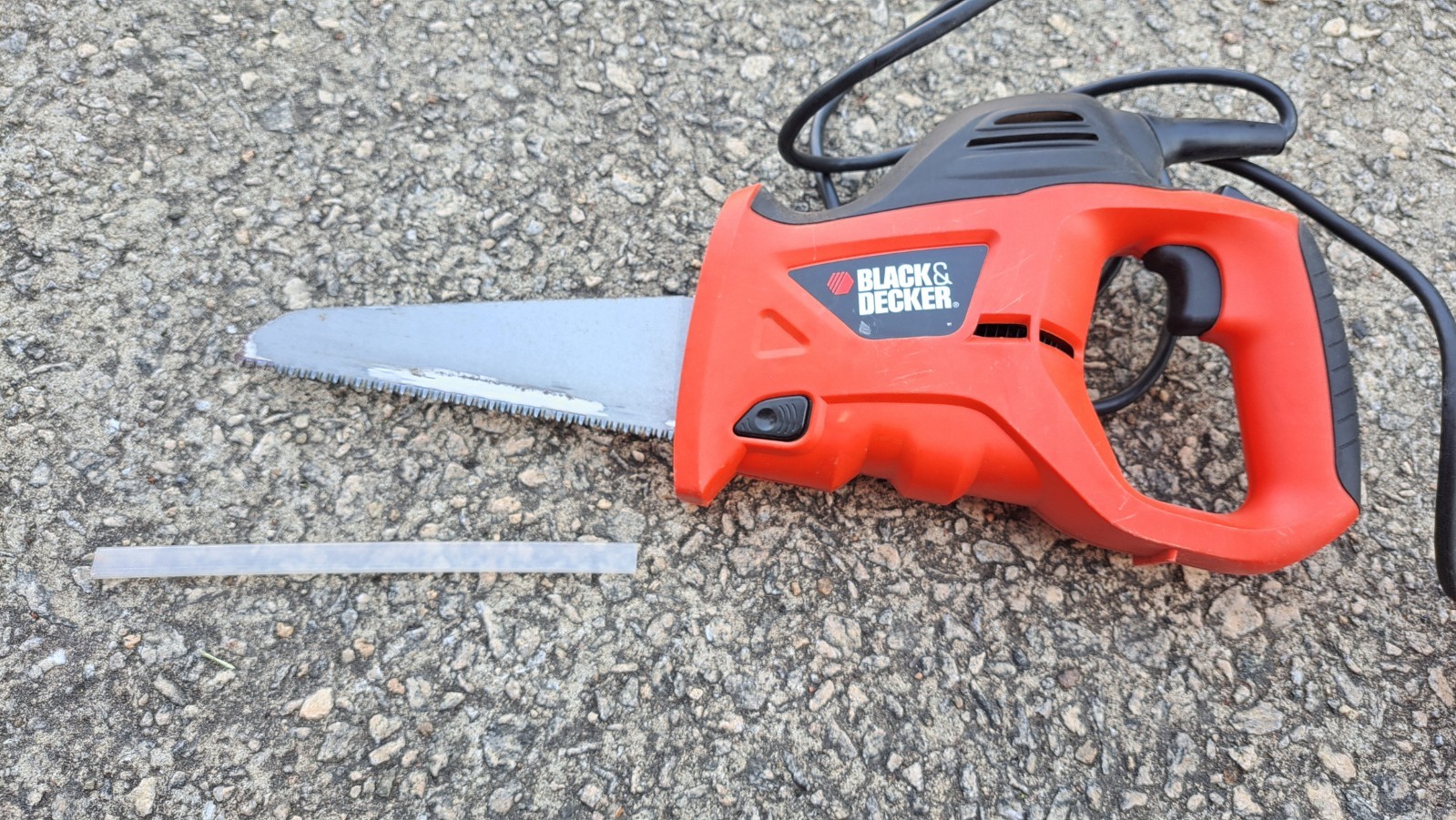Black & Decker Corded Electric Reciprocating Hand Saw w/ Bag & Navigator Blades gallery