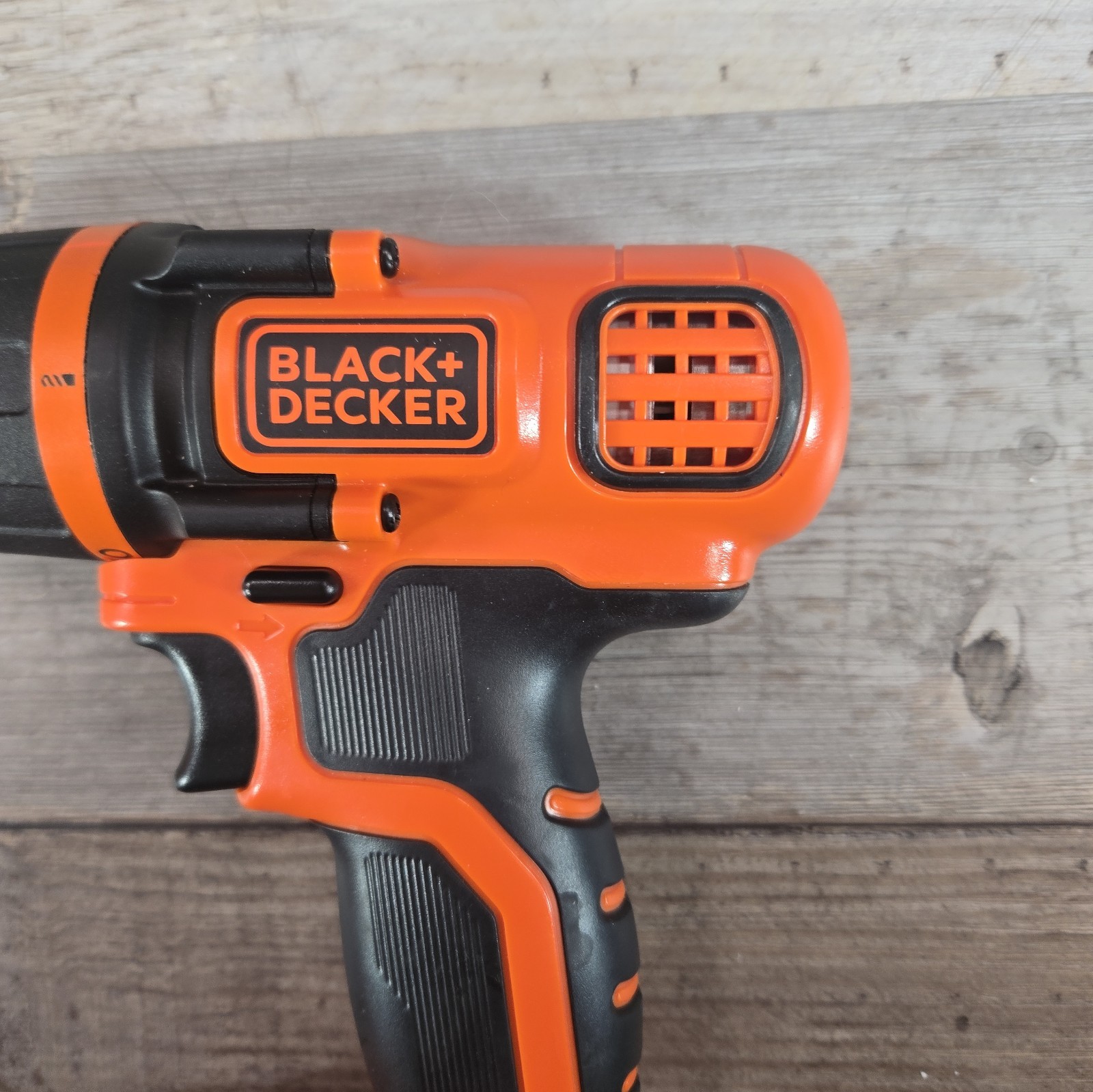 BLACK+DECKER 20V Drill Driver 3/8in - MISSING BATTERY gallery