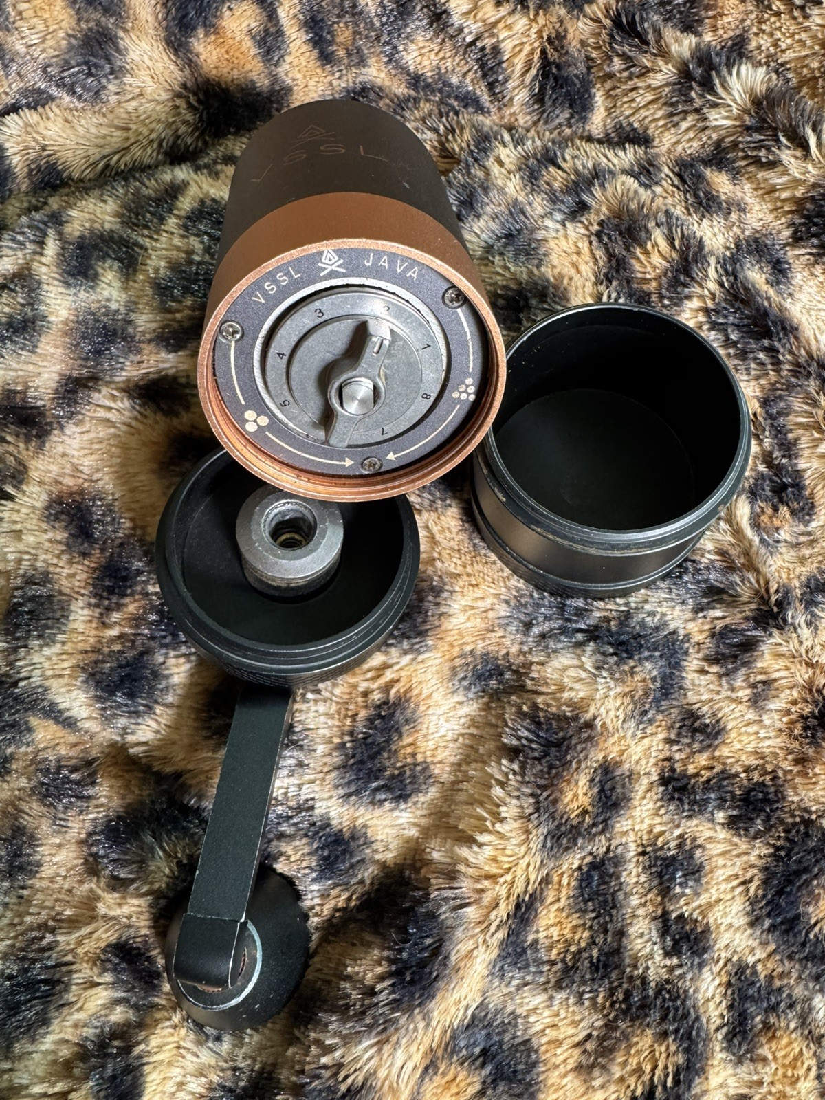VSSL Java G25 Manual Coffee Grinder | Camping | Bean Grinder | Bronze gallery