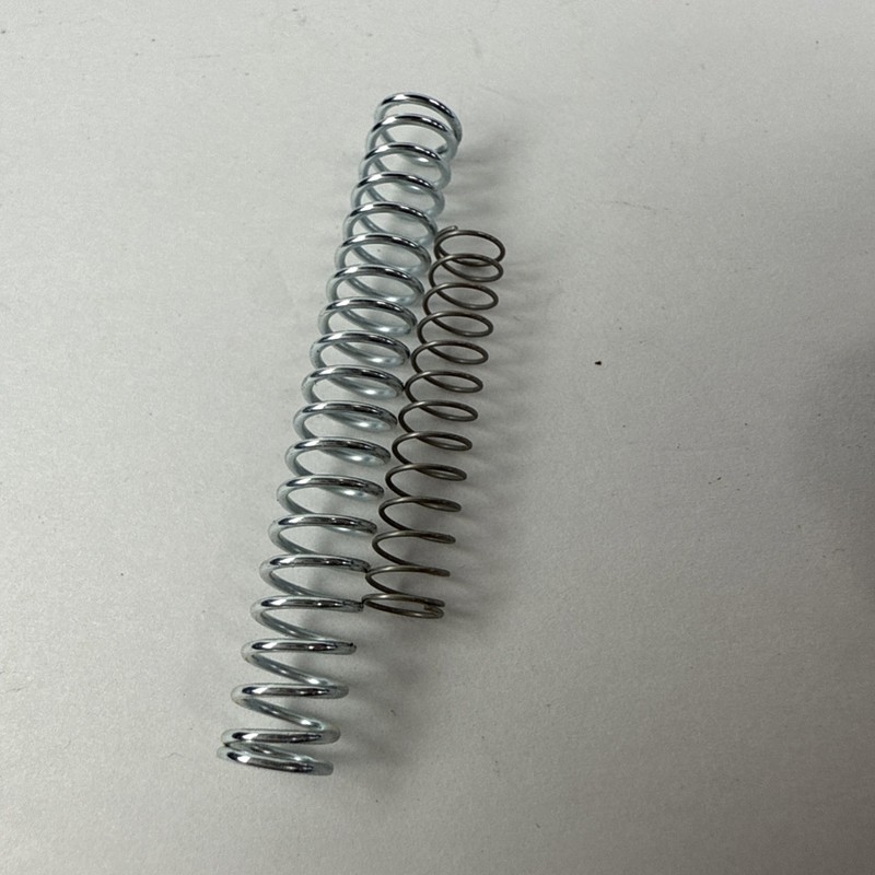 DYSON DC40 Vacuum Assorted Screw Misc Small Pieces Lot Replacement Parts gallery
