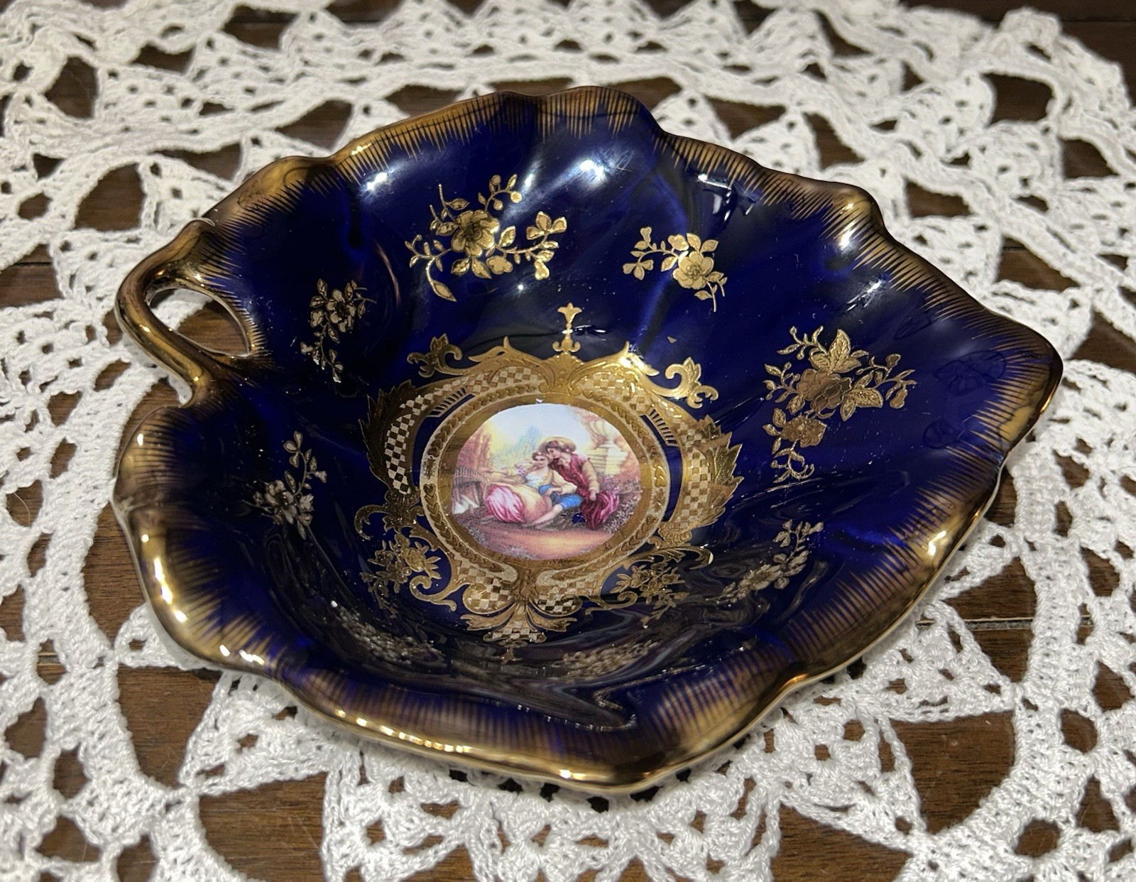 Imperial Limoges Italian Design Cobalt Blue Gold Portrait Handled Bowl 7” gallery