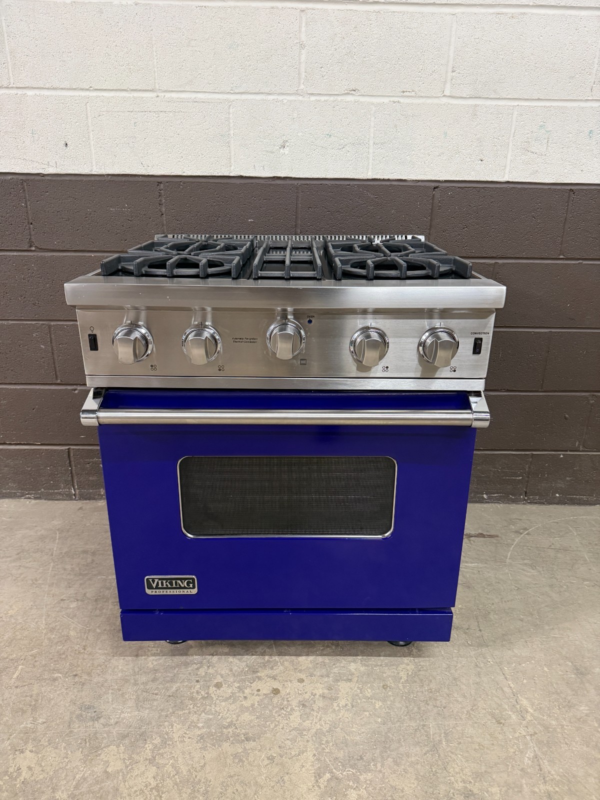 VIKING VGIC53014BCB - 30" Professional Gas Range Oven 4 Burner Cobalt Blue gallery