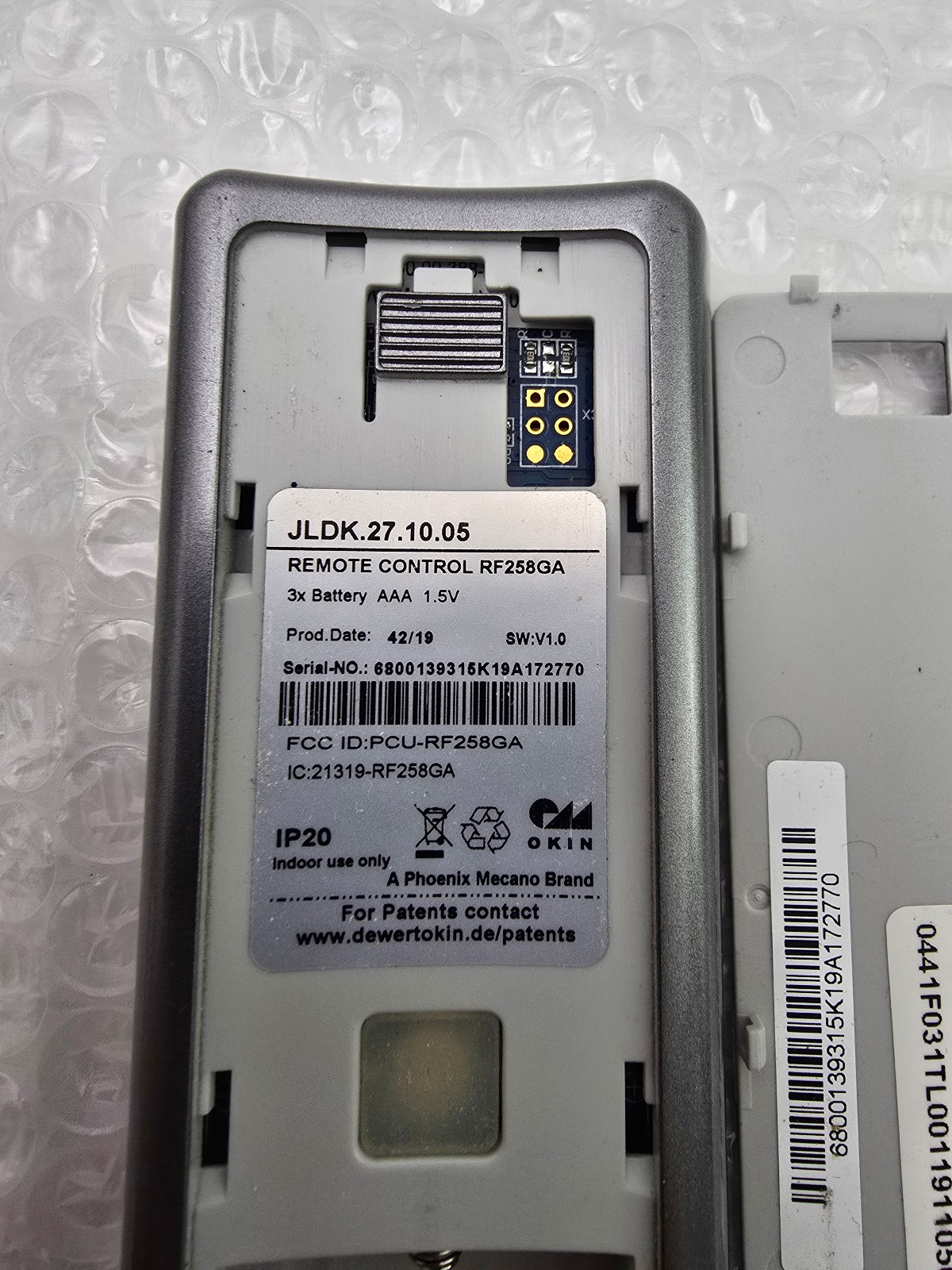 Serta Motion Essentials 3 III Adjustable Base Remote RF258G OEM Wireless Replace gallery