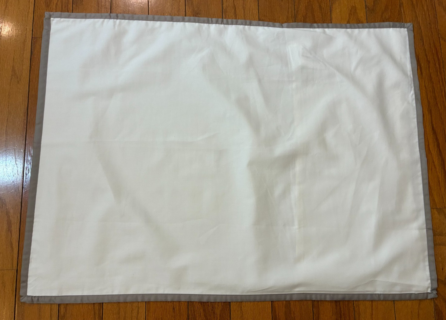 WESTIN Heavenly Bed WHITE HOTEL QUEEN PILLOWCASE NWoT GRAY TRIM See QUANTITY gallery