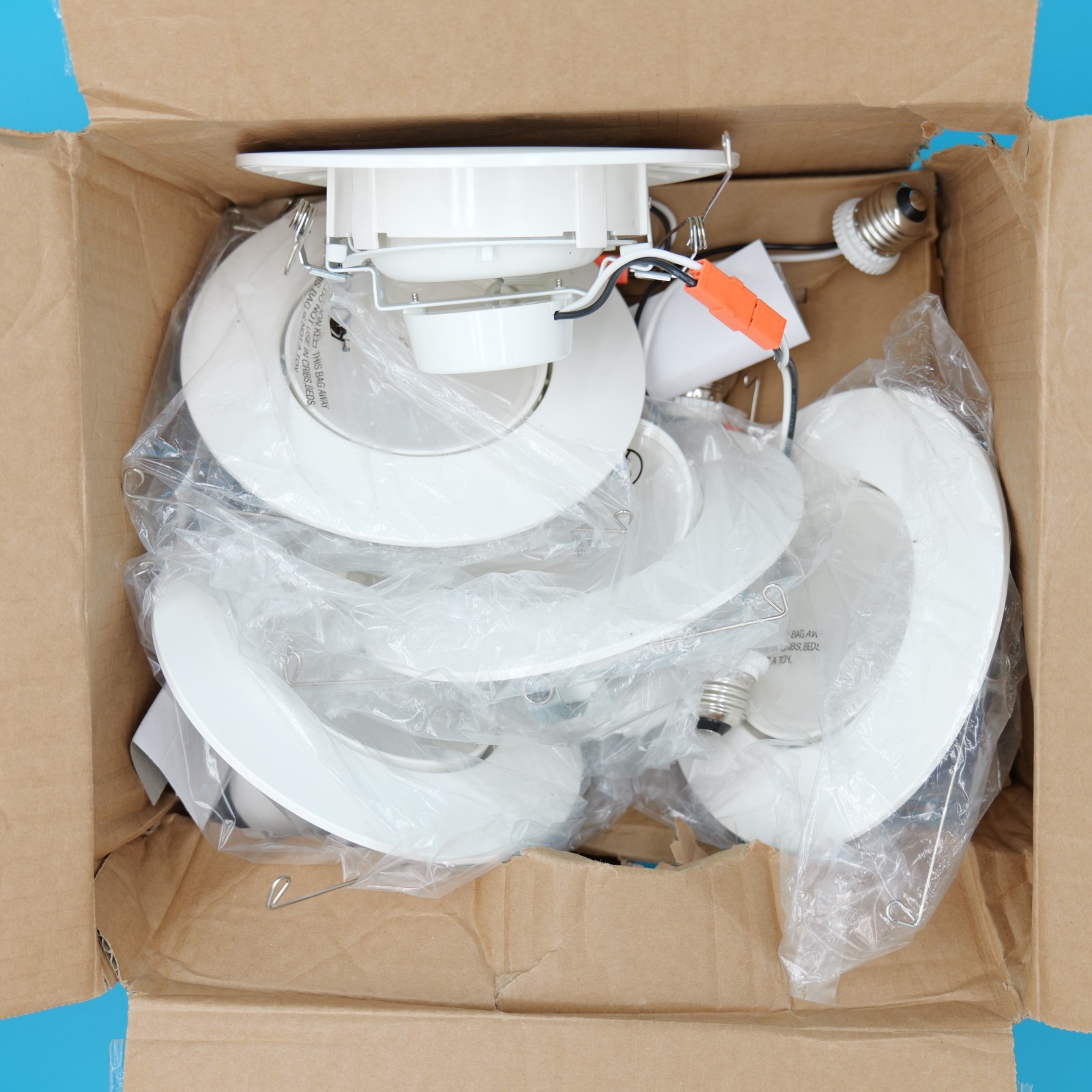 Sunco 5/6 Inch LED 4 Pack, 5 CCT in One (2700K, 3000K, 3500K, 4000K, 5000K) gallery