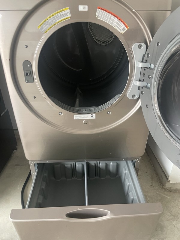 7.5-cu ft Stackable Steam Cycle Electric Dryer (Champagne) Item #1258840Model #D gallery