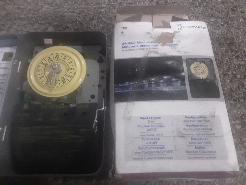 Intermatic T101 24-Hour Mechanical Time Switch 40A 120V SPST Indoor NEMA 1 gallery