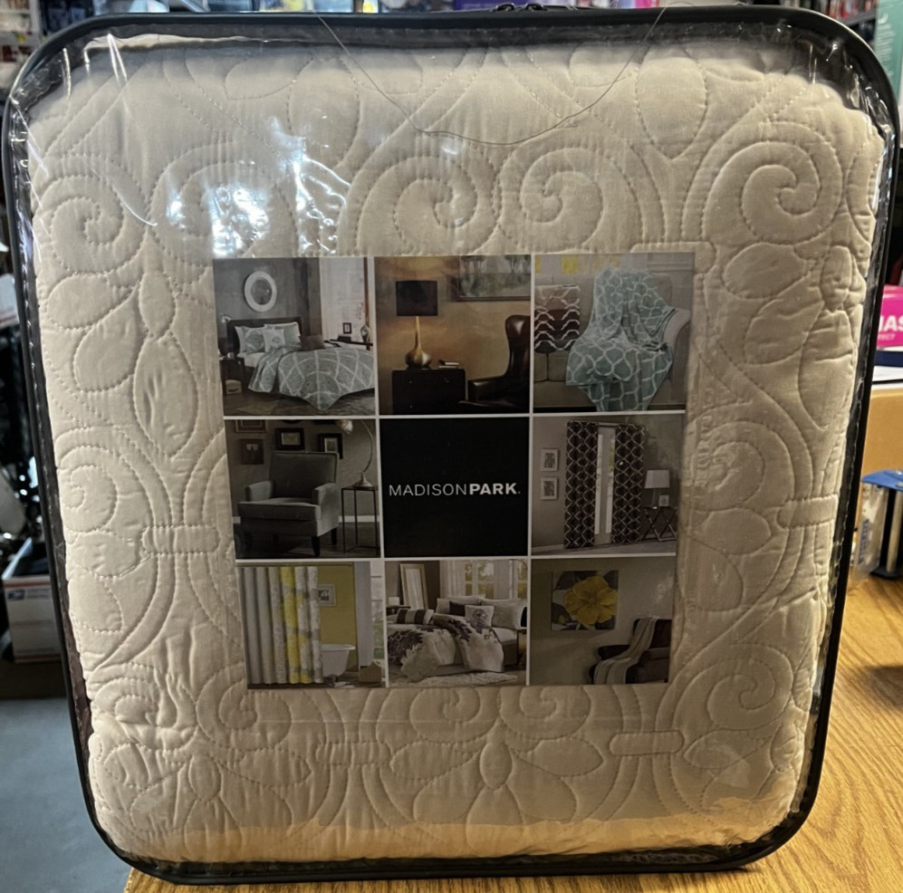 Madison Park Quebec Quilted 3-Pc. Bedspread Set, King, Ivory Brand NEW gallery