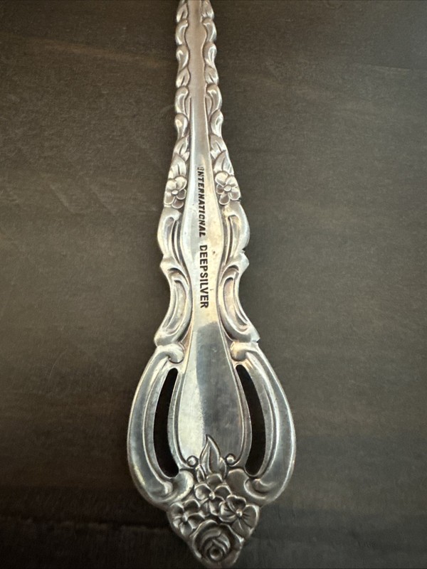 International COUNTESS Deepsilver Silver Plate Ornate 5 Piece Serving Set gallery