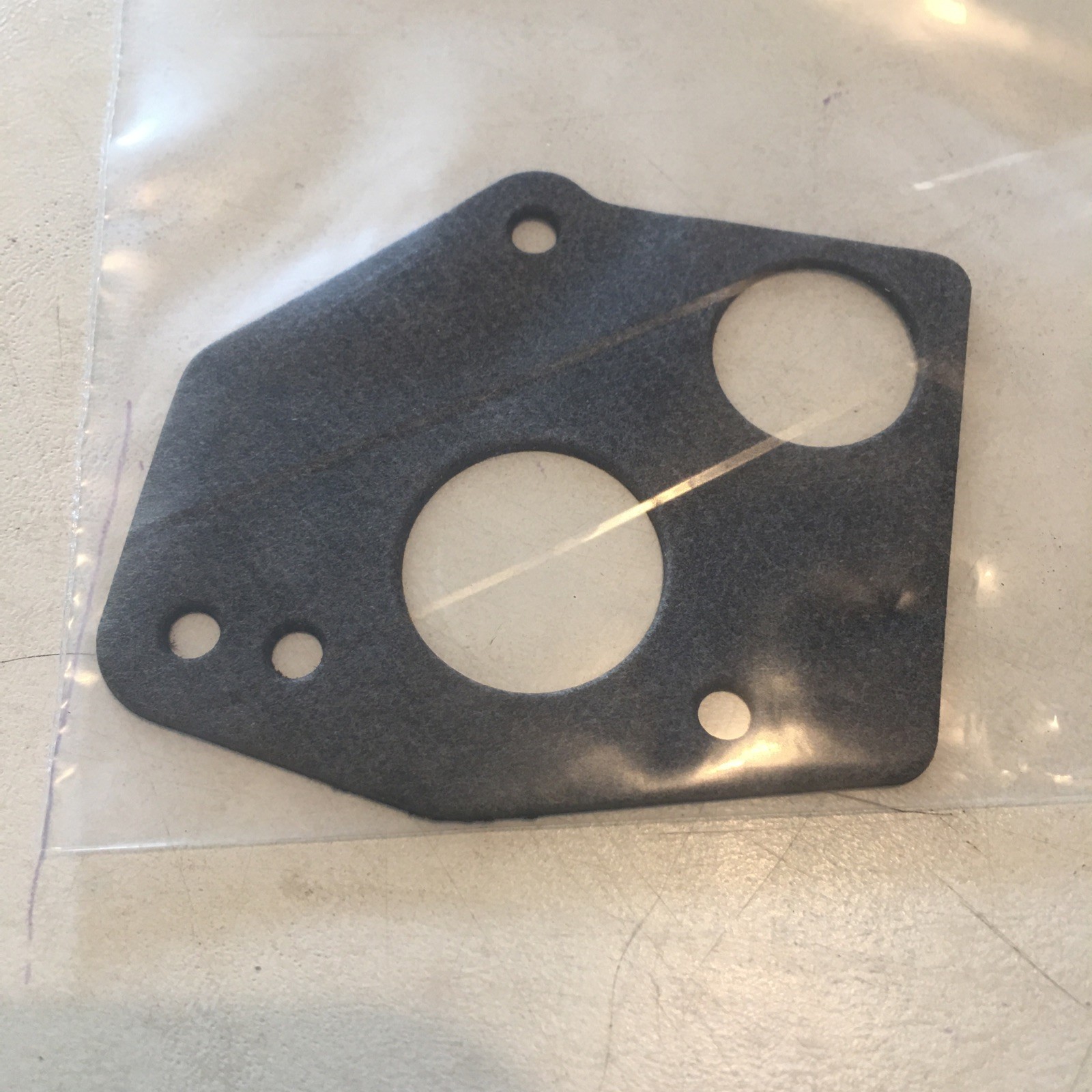 For Briggs & Stratton 3-5HP Pulsa Jet Stens 485-060 Tank Mount Gasket 272409S gallery