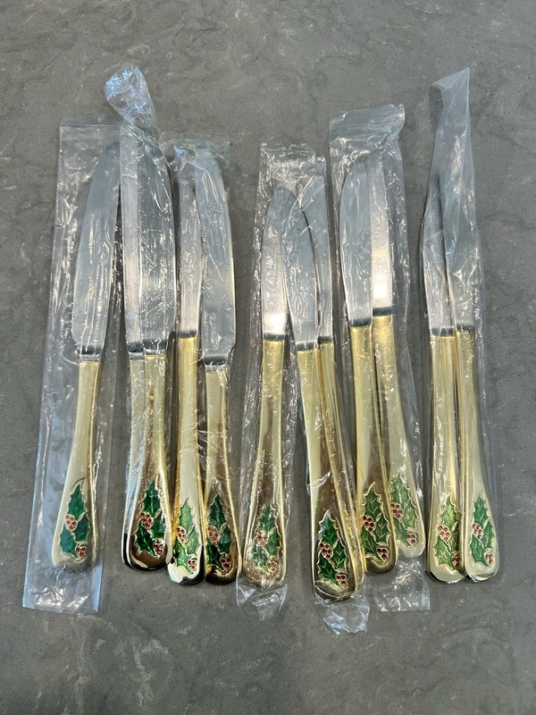 VTG Hollyberry Gold Plated Flatware 60 Pc Service For 12 + 4 Pc Hostess Set NOS gallery