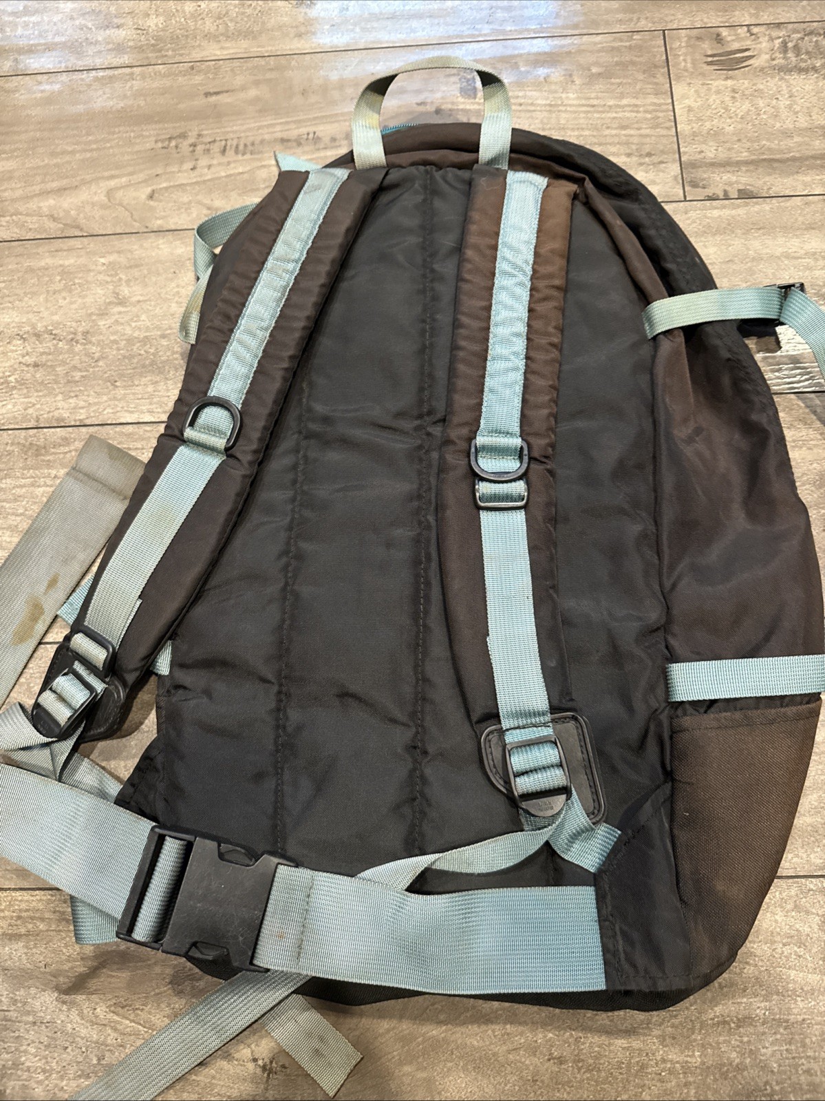 EMS Eastern Mountain Sports Backpack 18" 2