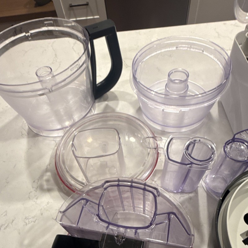 KitchenAid Bosch HMT72M450 Red Stand Mixer, Bowl, Whisk, Beater, Dough Hook gallery