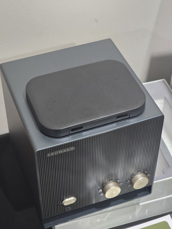 Aromadd Scent Diffuser 2000 Sq Ft Smart Waterless Diffuser 2×200ml D-Air gallery