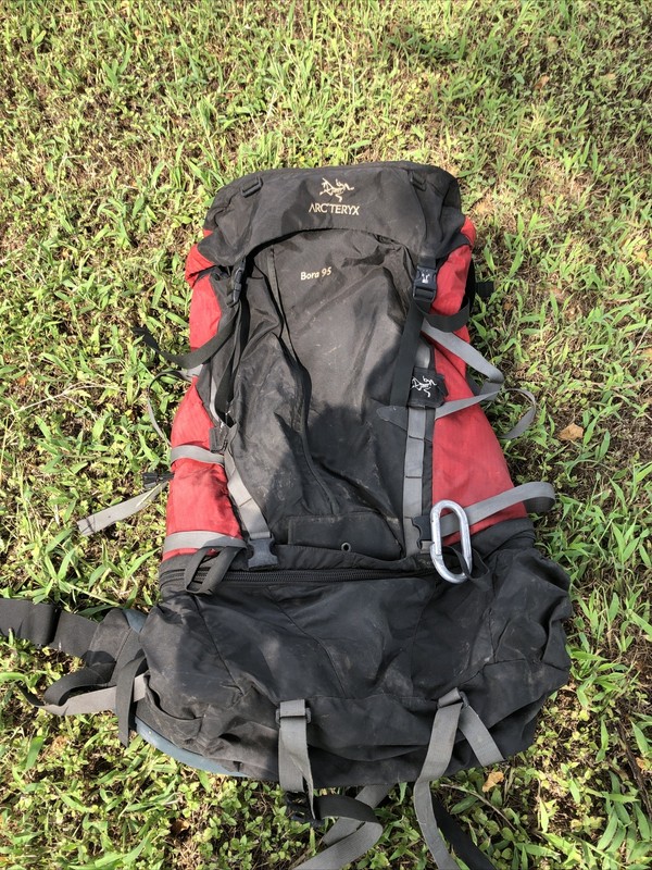 Arc’teryx Bora 95 Backpack Black/Red Internal Frame Backpack Made in Canada M/M