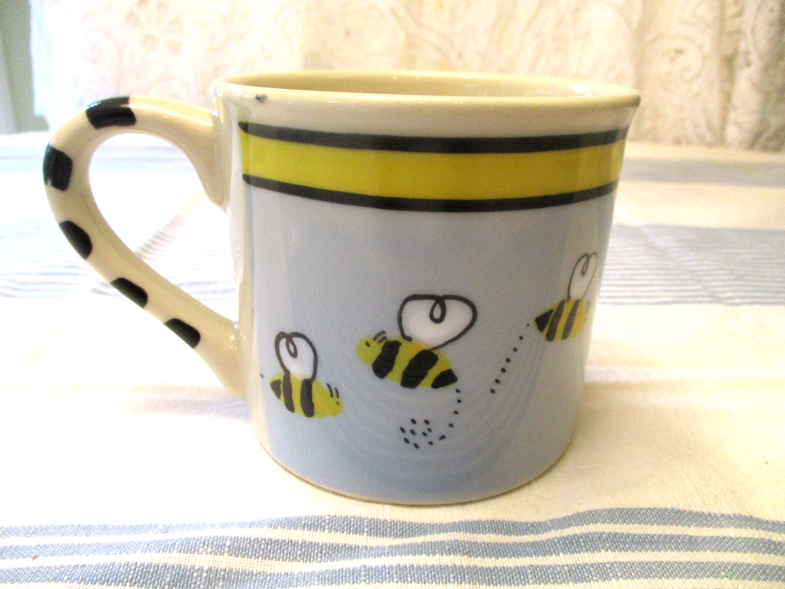 Hartstone Busy Bees Mug - Ex Cond gallery