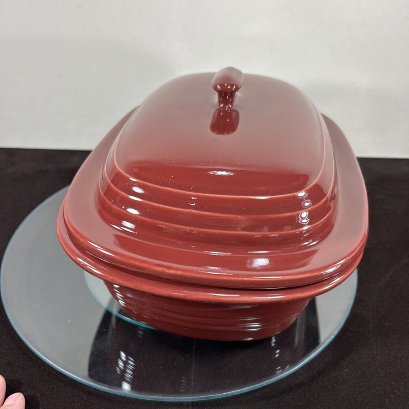 Pampered Chef Stoneware Deep Covered Baker 3.1 Qt Oval Cranberry Roaster gallery