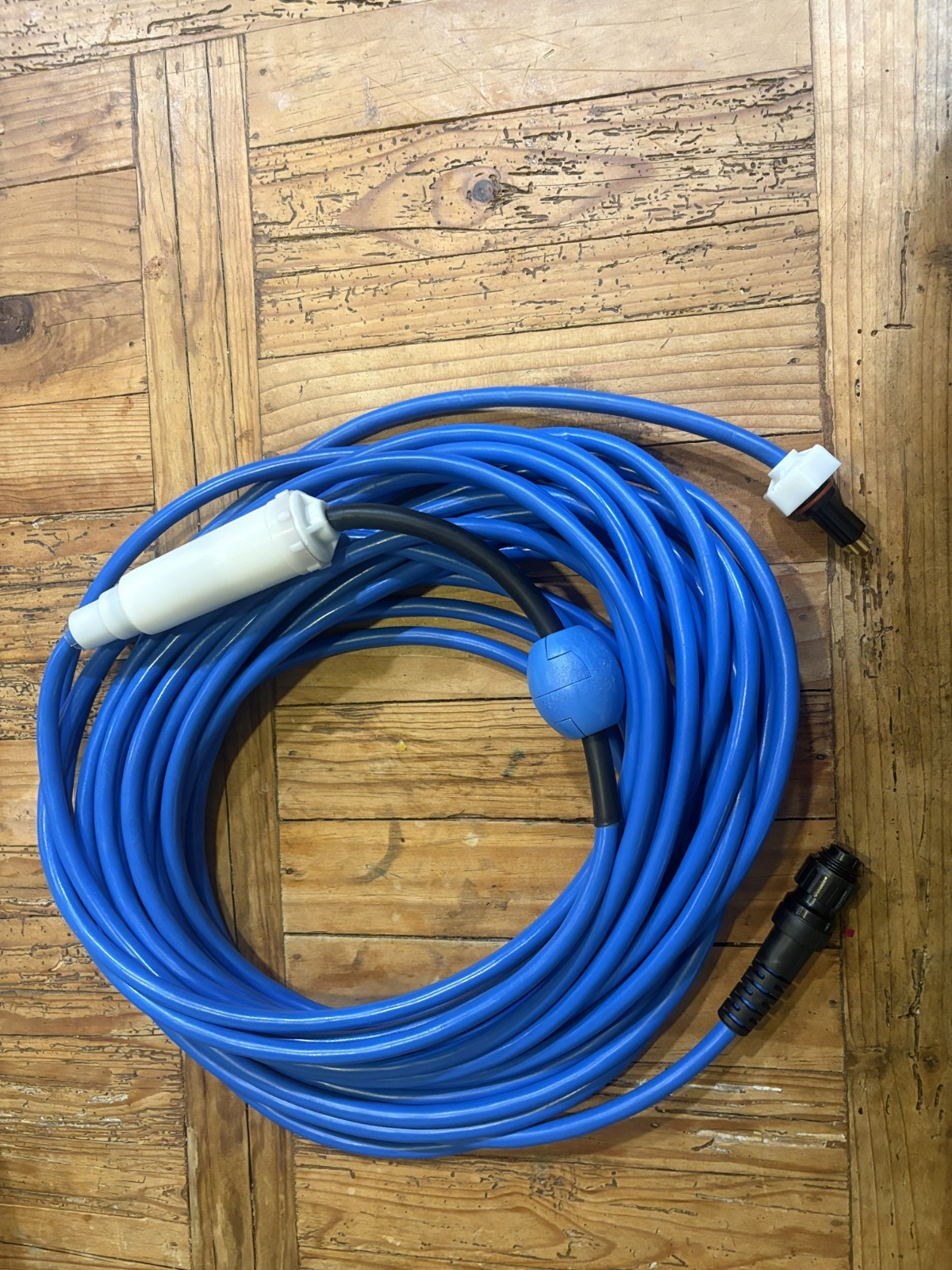 Authentic Dolphin Replacement Cable with Swivel (3 Wire) - 60ft, Maytronics gallery