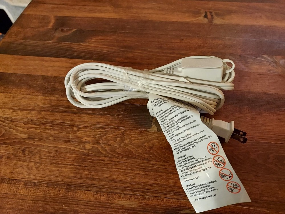 15 Ft. Intertek White 3-Outlet Extension Cord w/ Safety Cover- 125V 13A 1625W