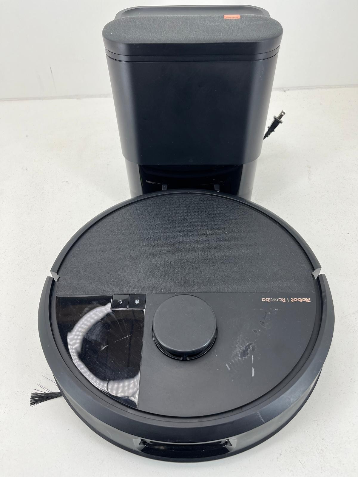 iRobot - Roomba Max 705 Vacuum + AutoEmpty Dock - Pre-Owned, No Box gallery