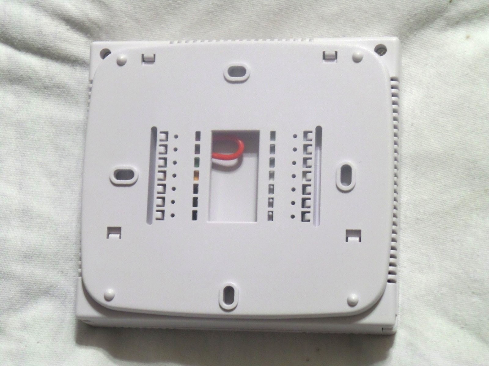PRO1 IAQ Non Programmable 1 Stage Electronic Battery Wired Wall Thermostat T701 gallery