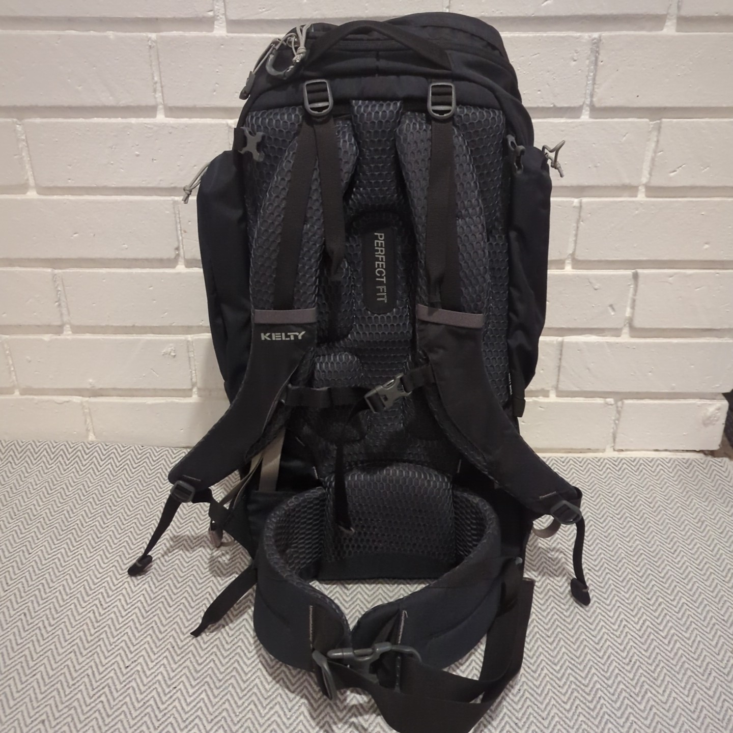 Kelty Redwing 50L Backpack - Black 5