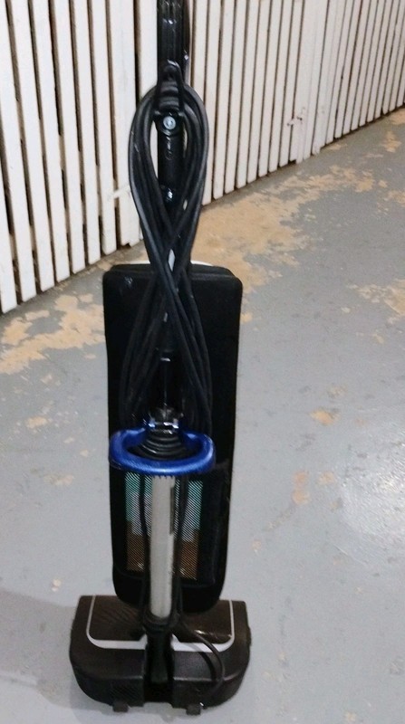Oreck Elevate Command Upright Vacuum Cleaner UK30200PC Bagged Corded SaniSeal gallery