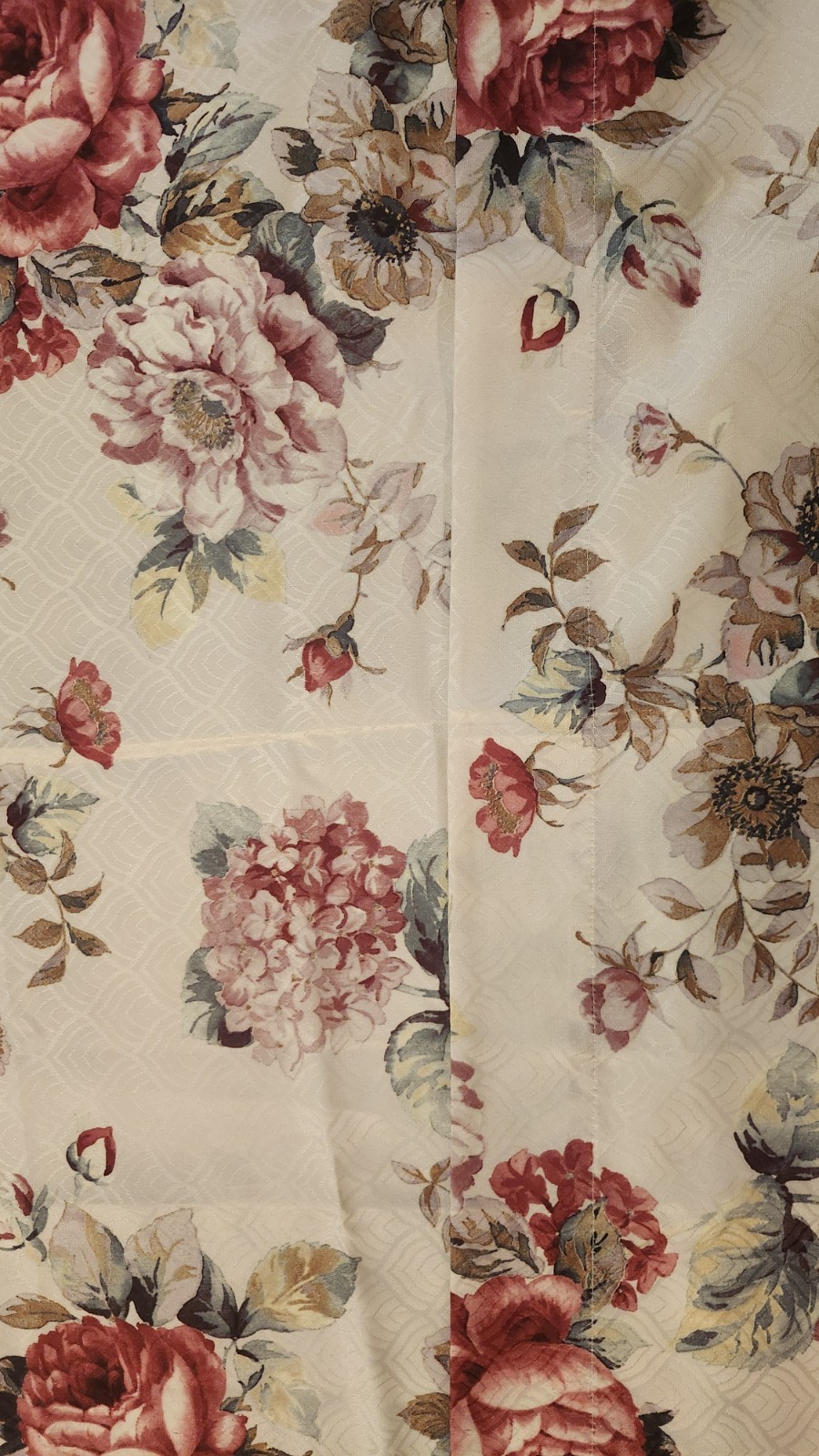 Beautiful Floral two Panel Set Curtains 37 In W And 5ft 3in H gallery
