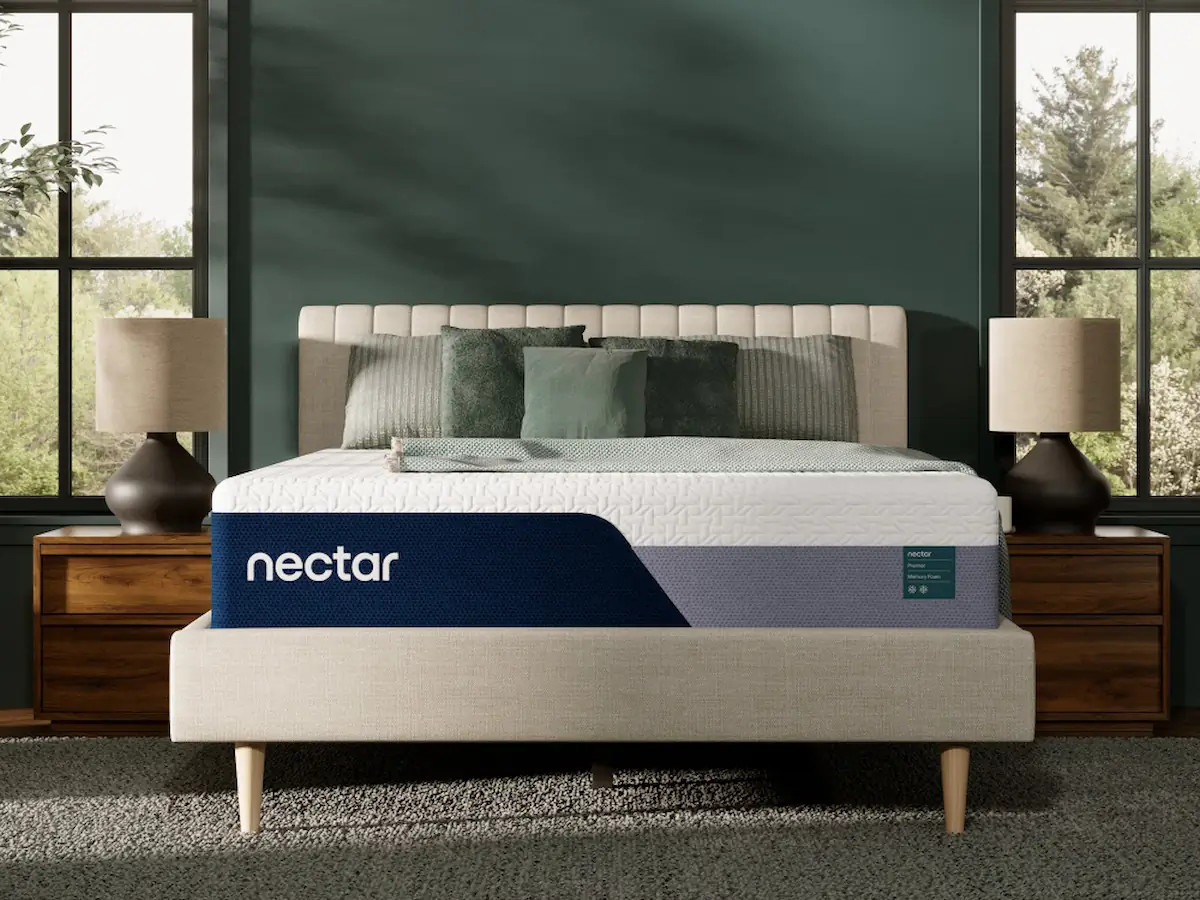 Nectar Premier Memory Foam Cali King Mattress- 13" Height - Amazing Condition! gallery