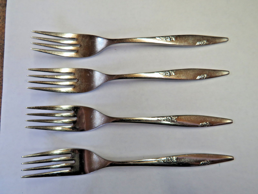 Oneida Stainless Flatware Rose Duet Pattern Set of 4 Dinner Forks 7 1/4"