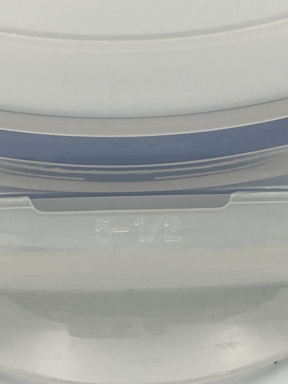 Lock & Lock Round Food Storage Container "8 Clear Blue Seal Replacement 5-1/2 gallery