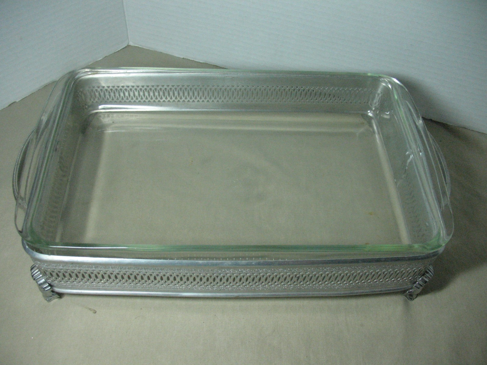 VTG Silver Plated Retangle Chafing Serving Footed Dis W/Pyrex Clear Glass Dish gallery