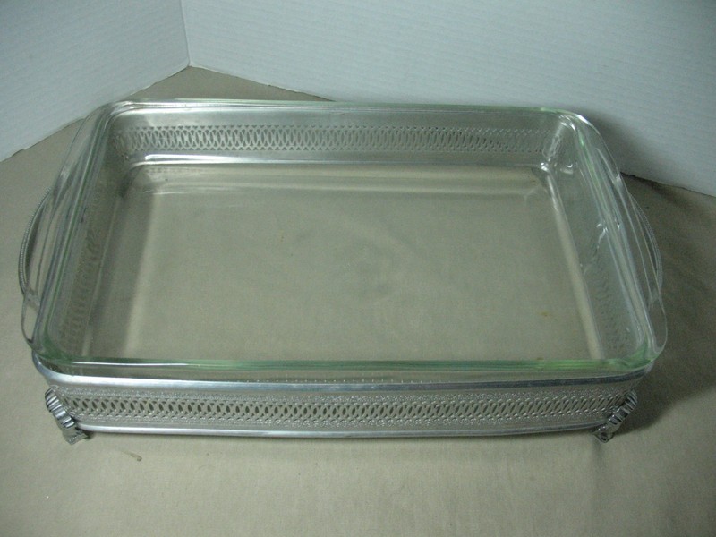 VTG Silver Plated Retangle Chafing Serving Footed Dis W/Pyrex Clear Glass Dish gallery