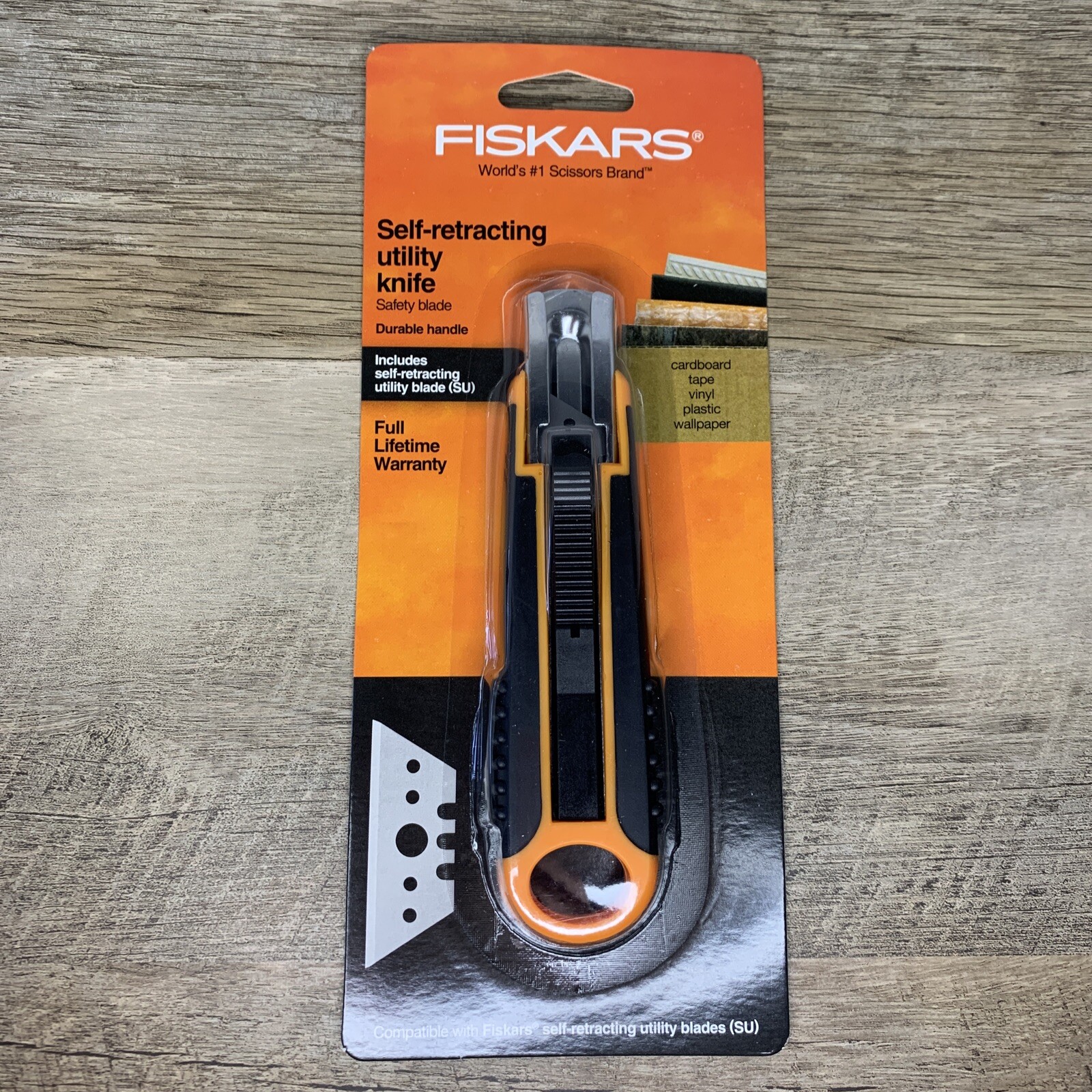 Fiskars 144740-1001 Self-retracting Utility Knife Box Cutter gallery