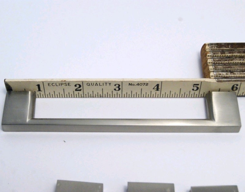 Jeffrey Alexander Cabinet Pull 5" Polished Nickel Sutton 10 Pack gallery