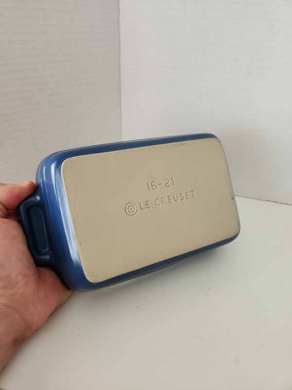 LE CREUSET 16-21 Stoneware Rectangular Baking Casserole 8”x6”x2.5" Blue Tan gallery