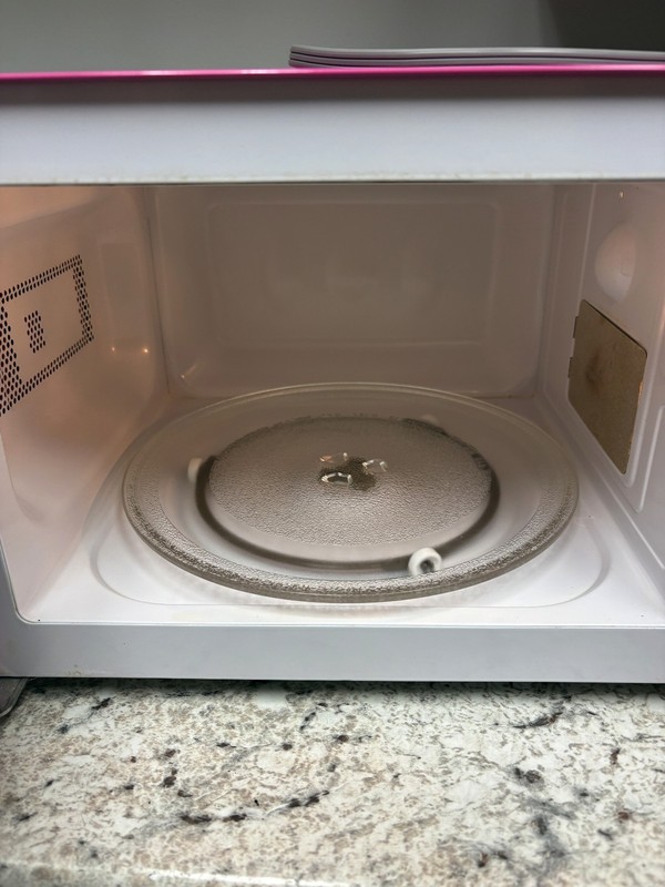 Hello Kitty Hot Pink Microwave RARE Collectable 2012 - Great Condition/Tested! gallery