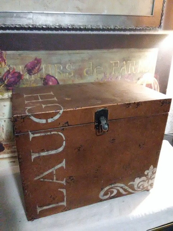 3 Stackable/Nesting metal storage boxes gallery