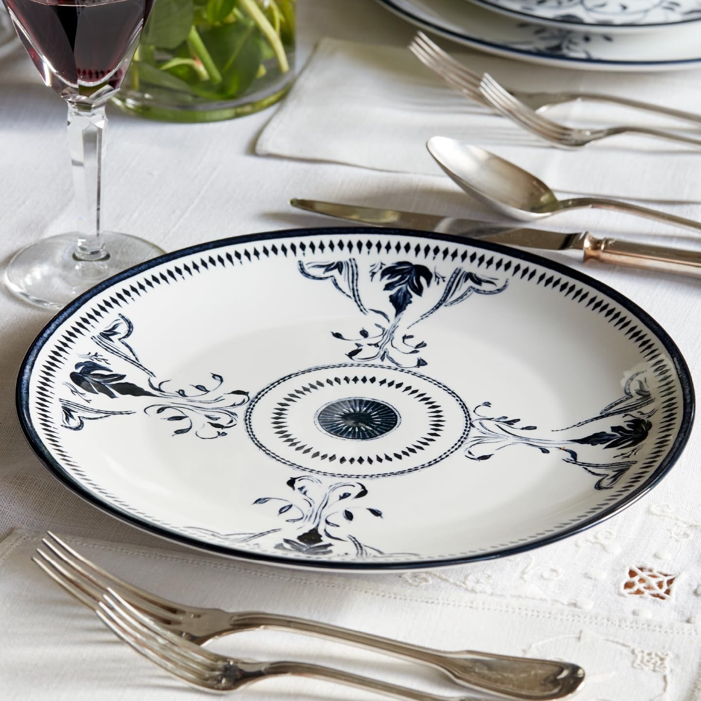 Bruges 4-Piece Dinner Plate Set Porcelain, Plates, Dishwasher and Microwave S... gallery